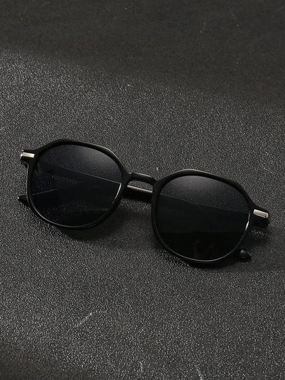 Y2K | Retro Unisex Sonnenbrille – Stilvoller Schutz für jede Gelegenheit
